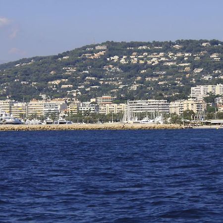 Croisette 81 Hotell Cannes Rom bilde