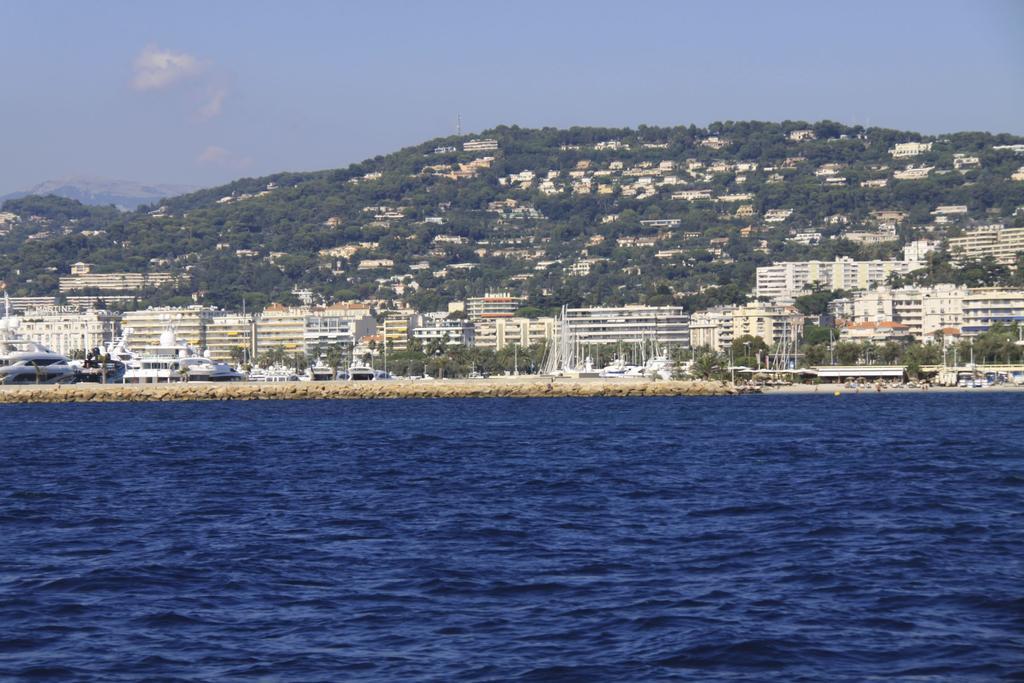 Croisette 81 Hotell Cannes Rom bilde